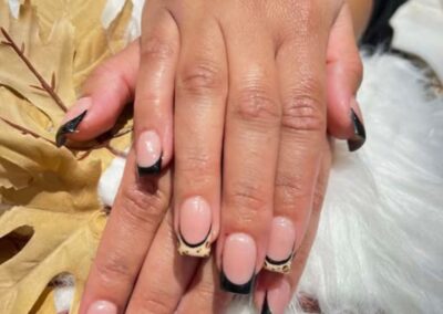 black french tip nails